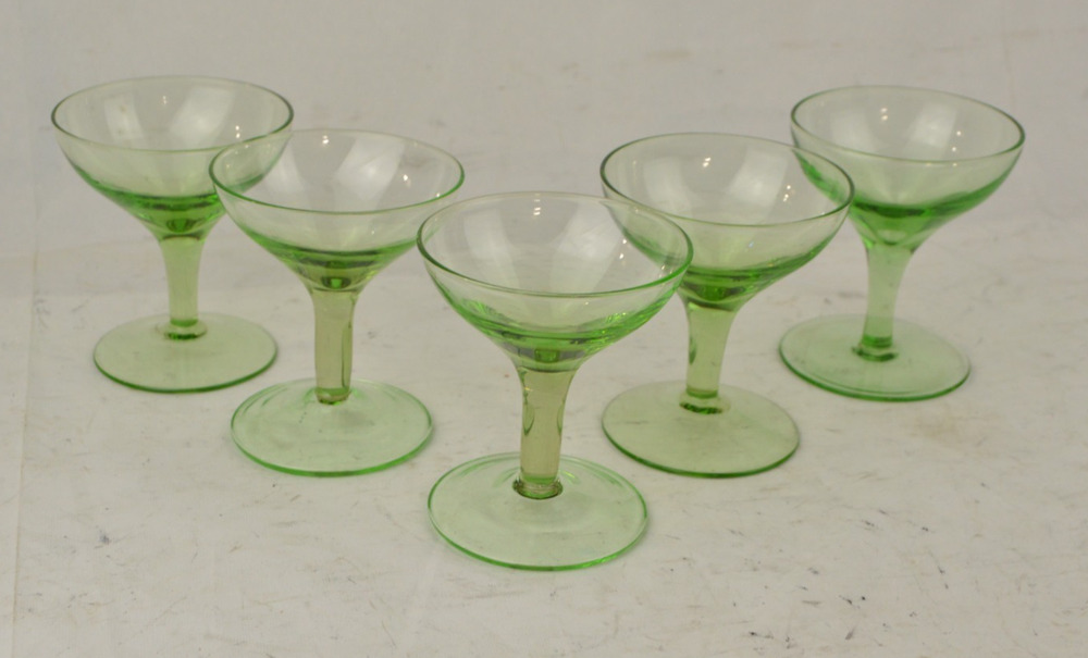 Vintage Green Glass Cordial Liqueur Glasses Footed Stemware Set of 5 3”